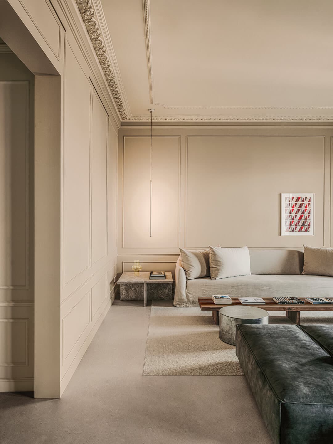 Soffitto: Decor KK 115, Pareti: Decor KK 116, Pavimento: Cementoresina KK 118